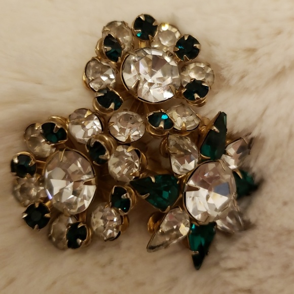 Brooch - Picture 3 of 3